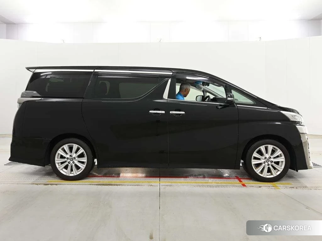 Toyota Vellfire 2020 из Японии, фото 3