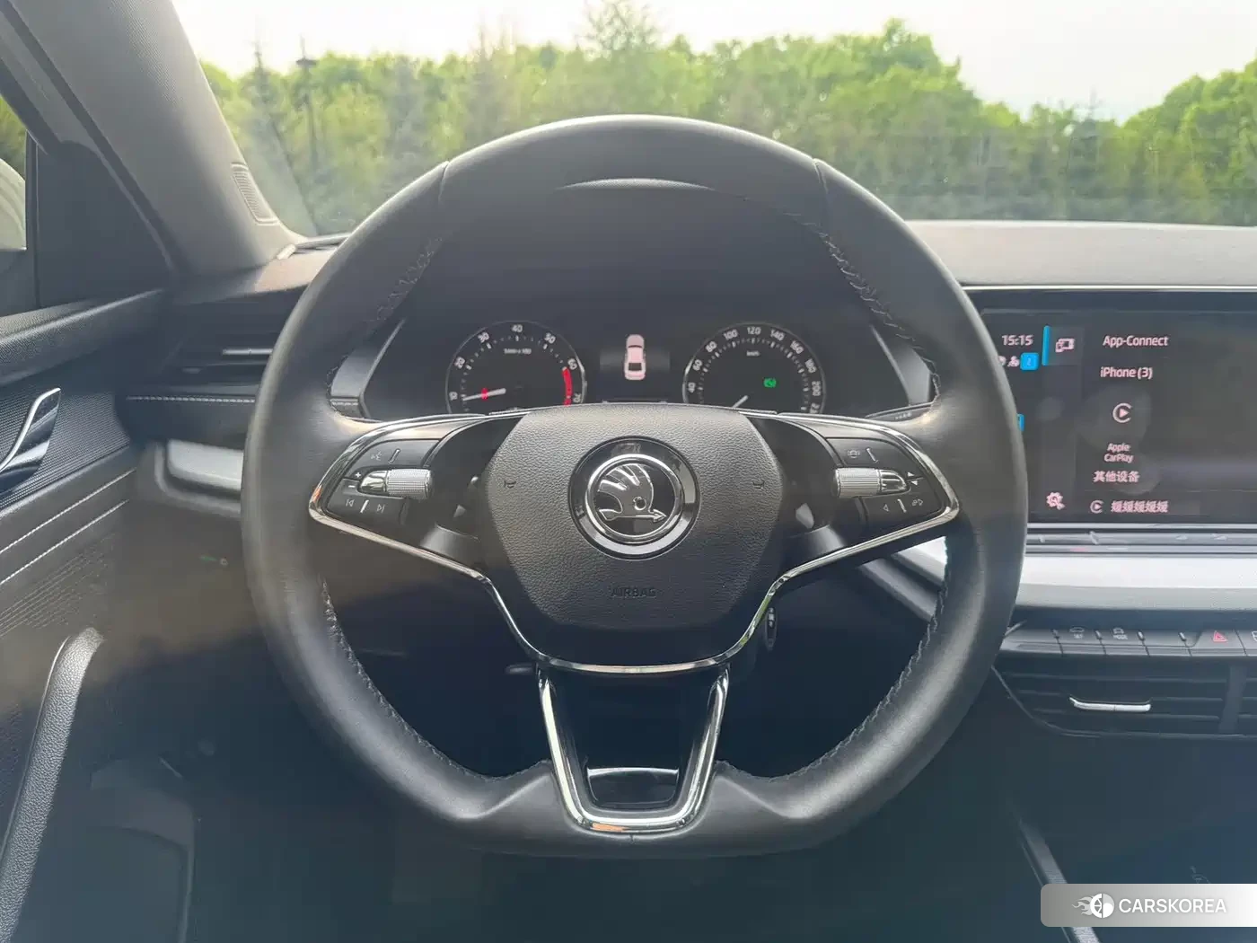 Skoda Octavia 2023 Белый из Китая, фото 6