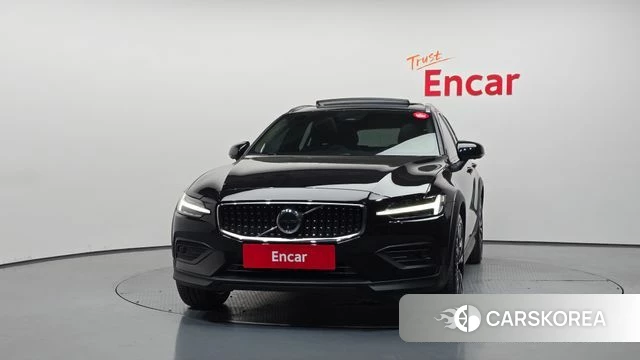 Volvo V60 Cross-Country 2nd Generation id 4980167 из Кореи 23