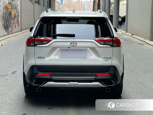 Toyota RAV4 2021 Белый из Китая, фото 3