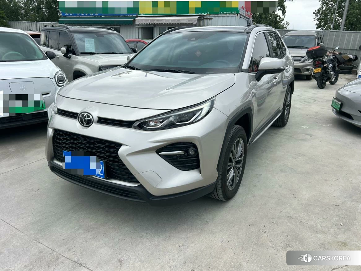 Toyota Wildlander 2023 Шампань из Китая, фото 3