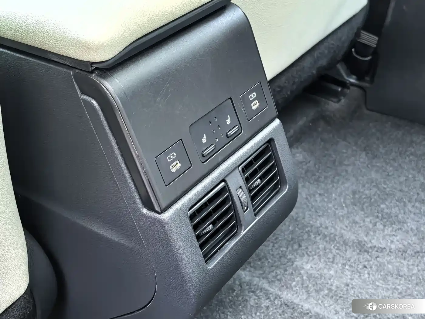 Toyota bZ4X id 4599732 из Китая 23