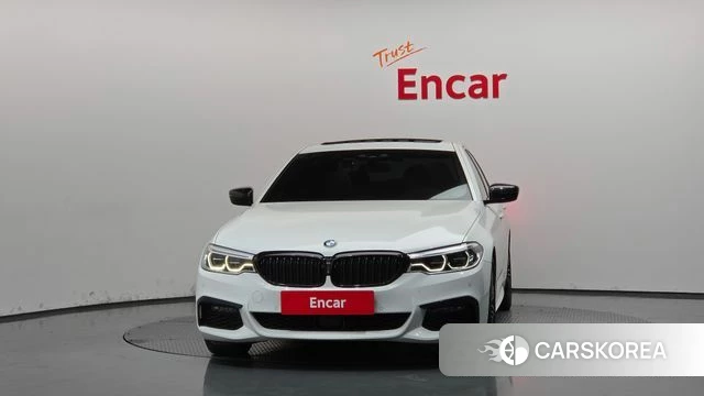 BMW 5 Series (G30) id 5048235 из Кореи 13