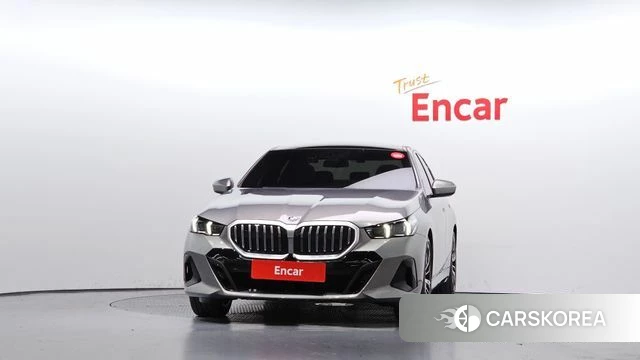 BMW 5 Series (G60) id 5045450 из Кореи 23