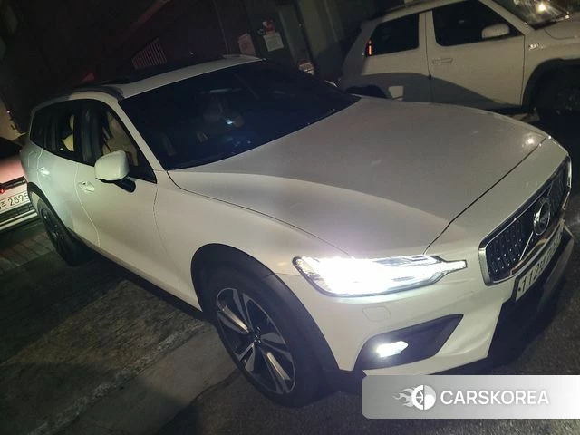 Volvo V60 Cross-Country 2nd Generation id 4872884 из Кореи 13