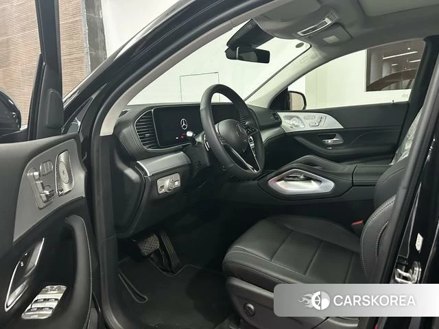 Mercedes-Benz GLE 2024 Черный из Китая, фото 6