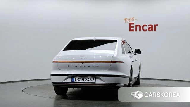 Hyundai Grandeur (GN7) id 4834507 из Кореи 23