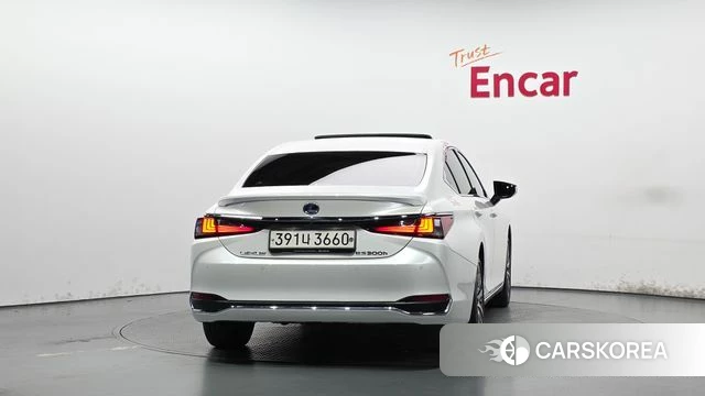 Lexus ES300h 7th generation id 5047503 из Кореи 23