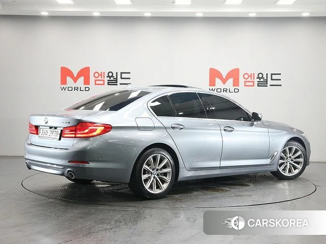 BMW 5 Series (G30) id 5023981 из Кореи 13