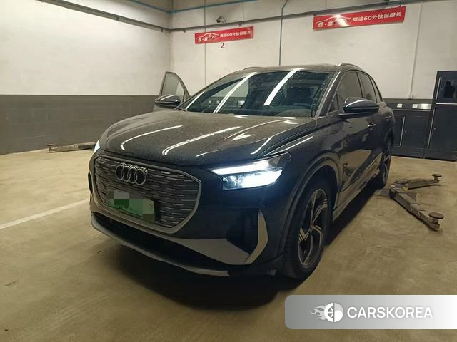 Audi Q4 2023 Синий из Китая, фото 3