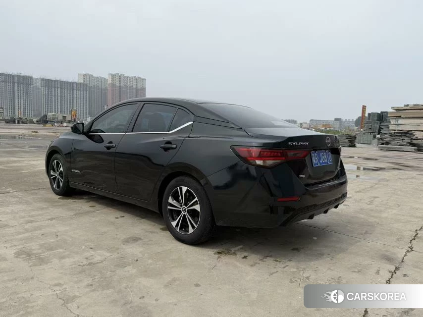 Nissan Sylphy 2021 Черный из Китая, фото 3