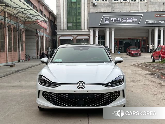Volkswagen Lamando 2024 Белый из Китая, фото 3
