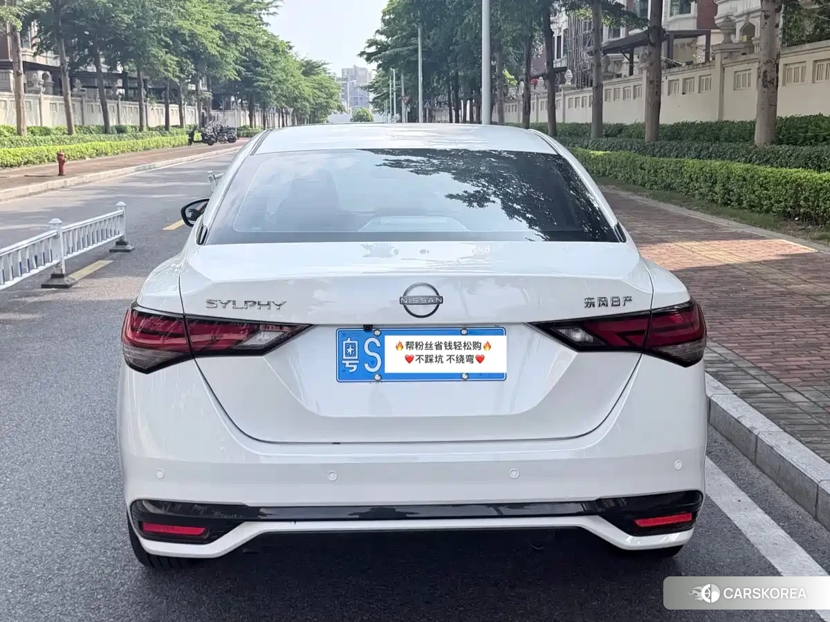 Nissan Sylphy 2025 Белый из Китая, фото 3