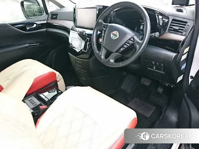 Nissan Elgrand 2020 из Японии, фото 3