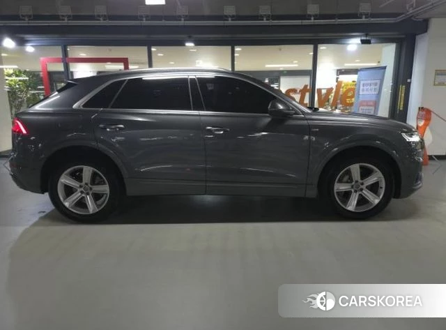Audi Q8 (4M) 2020 Серый из Кореи, фото 3