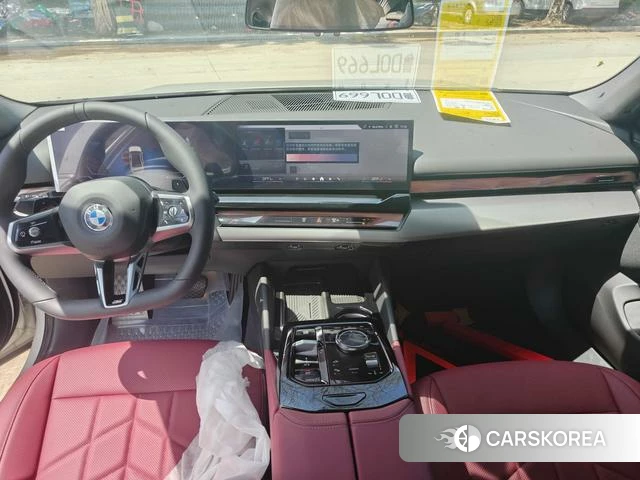 BMW 5 series 2026 Белый из Китая, фото 3
