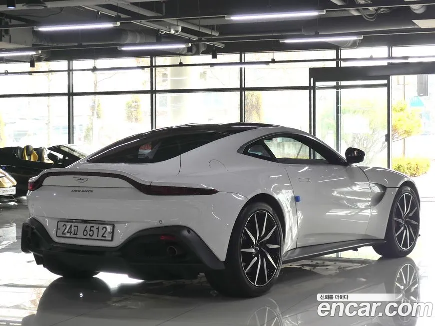 Aston Martin Vantage 2nd Generation 2019 Белый из Кореи, фото 6