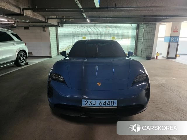 Porsche Taycan id 4783704 из Кореи 13