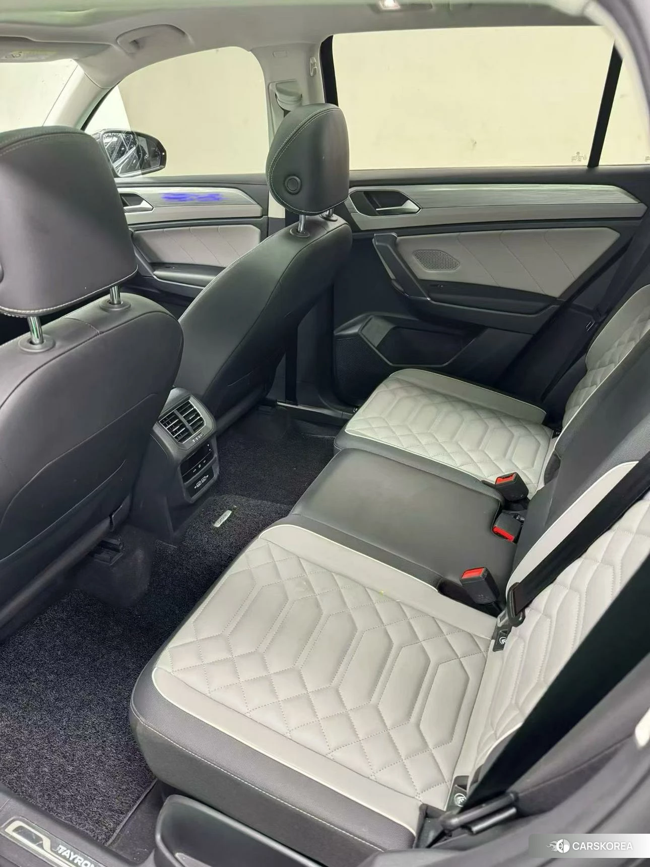 Volkswagen Tayron 2022 Темно-серый из Китая, фото 3