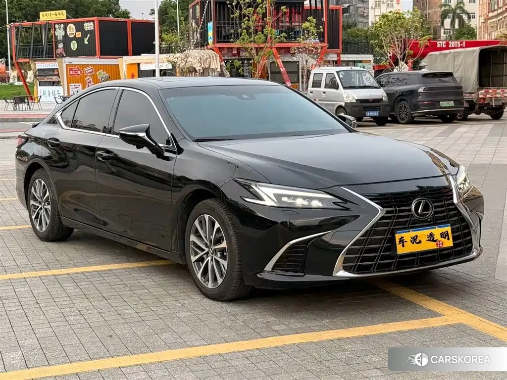 Lexus ES 2025 Черный из Китая, фото 3