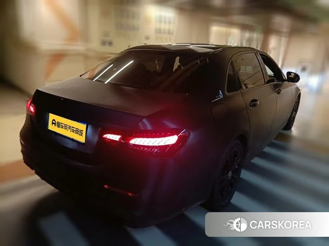 Mercedes-Benz E-Class 2021 Черный из Китая, фото 3