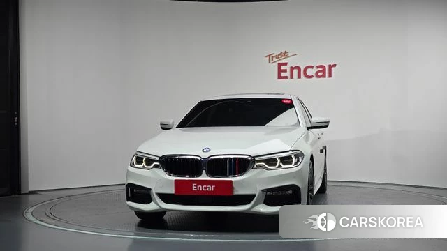 BMW 5 Series (G30) id 4978361 из Кореи 23