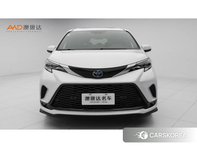 Toyota Granvia 2023 Белый из Китая, фото 4