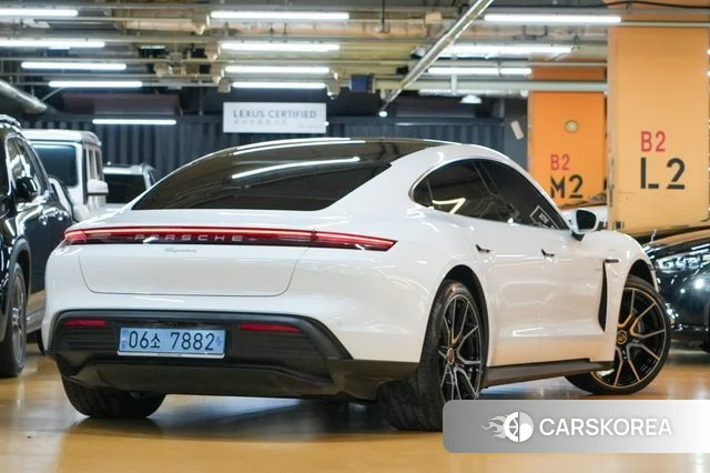 Porsche Taycan id 4941781 из Кореи 13