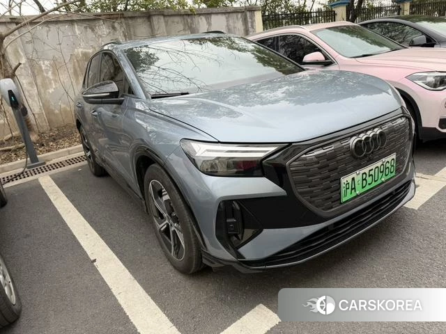 Audi Q4 2022 Синий из Китая, фото 3