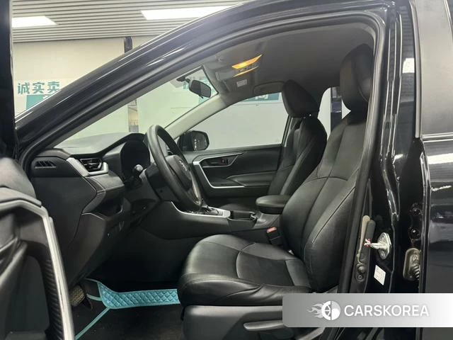 Toyota Wildlander 2021 Черный из Китая, фото 3