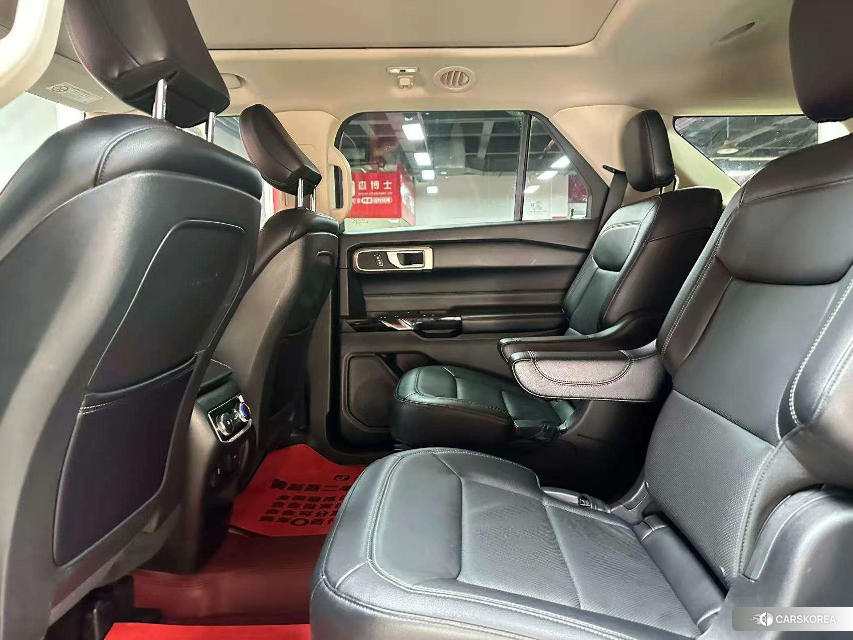 Ford Explorer 2020 Красный из Китая, фото 3