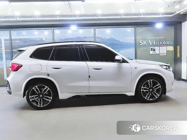 BMW X1 (U11) 2024 Белый из Кореи, фото 3