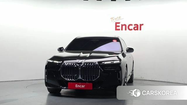 BMW 7 Series (G70) id 5046086 из Кореи 23