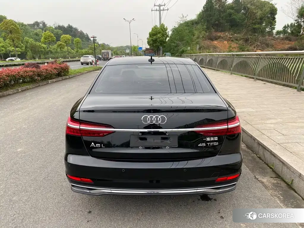 Audi A6L 2022 Черный из Китая, фото 3