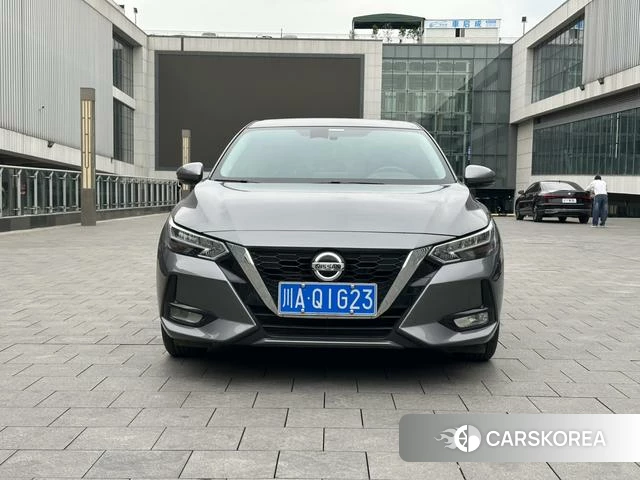Nissan Sylphy 2023 Темно-серый из Китая, фото 5