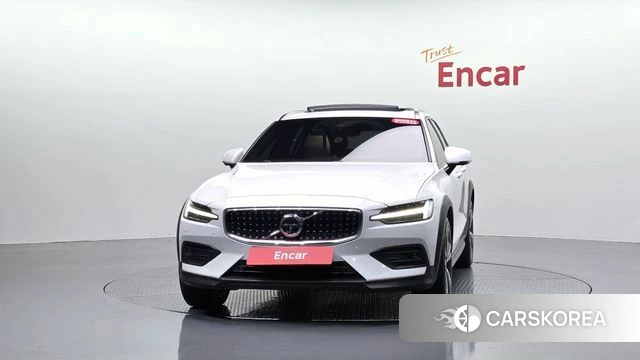 Volvo V60 Cross-Country 2nd Generation id 4923801 из Кореи 23