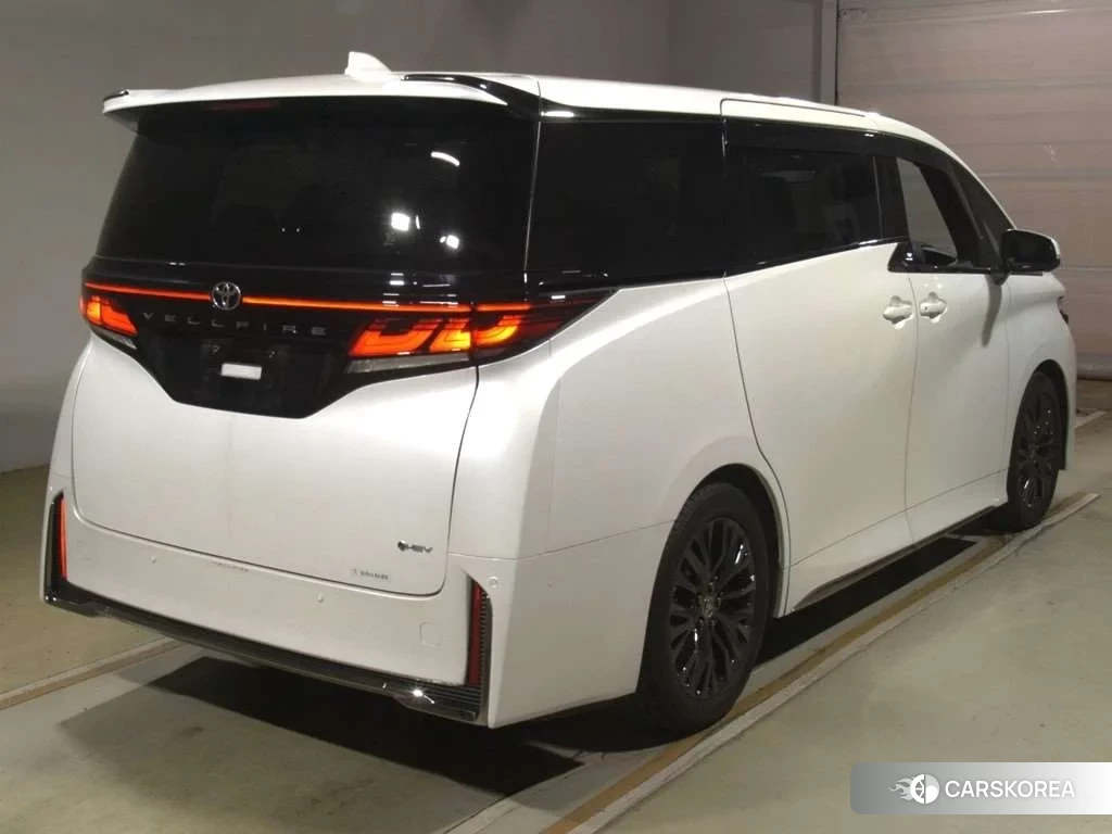 Toyota Vellfire 2024 из Японии, фото 3