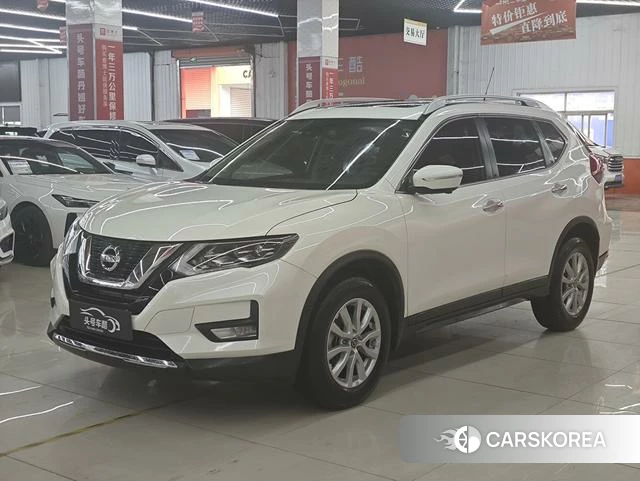 Nissan X-Trail 2021 Белый из Китая, фото 3