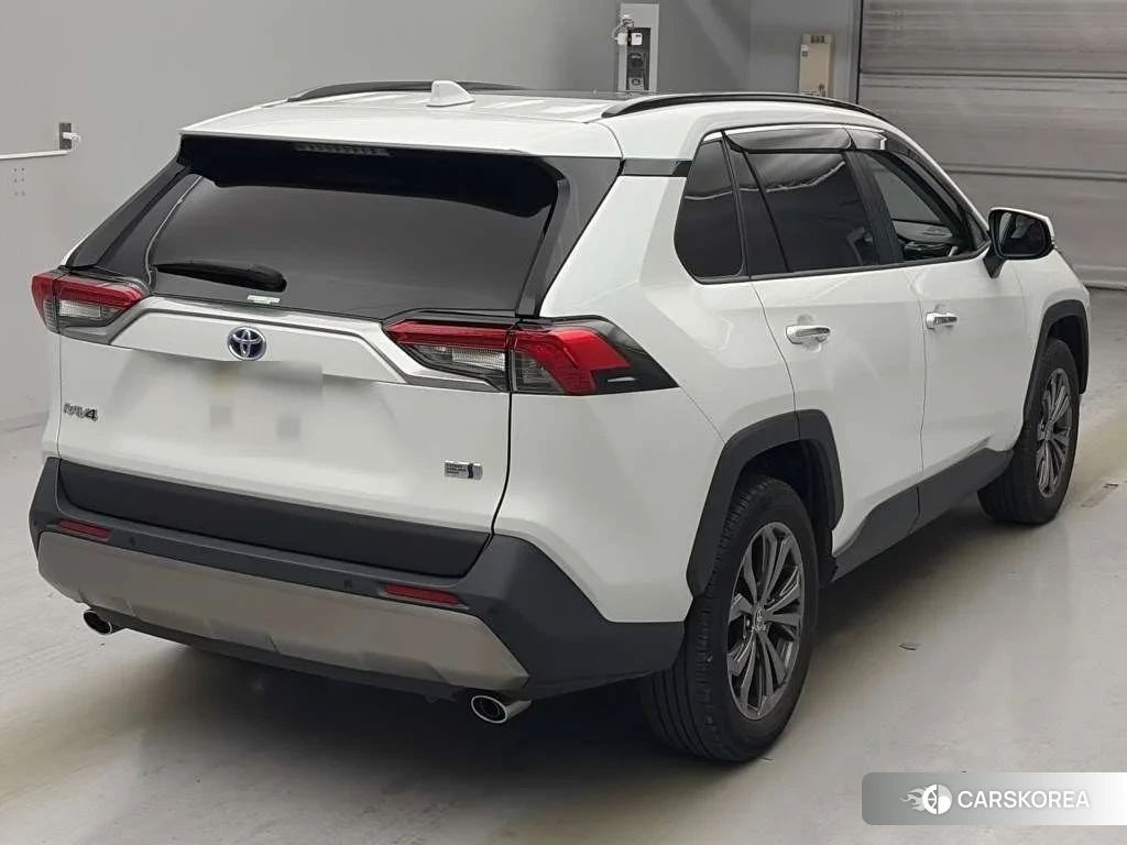 Toyota RAV4 2023 из Японии, фото 3