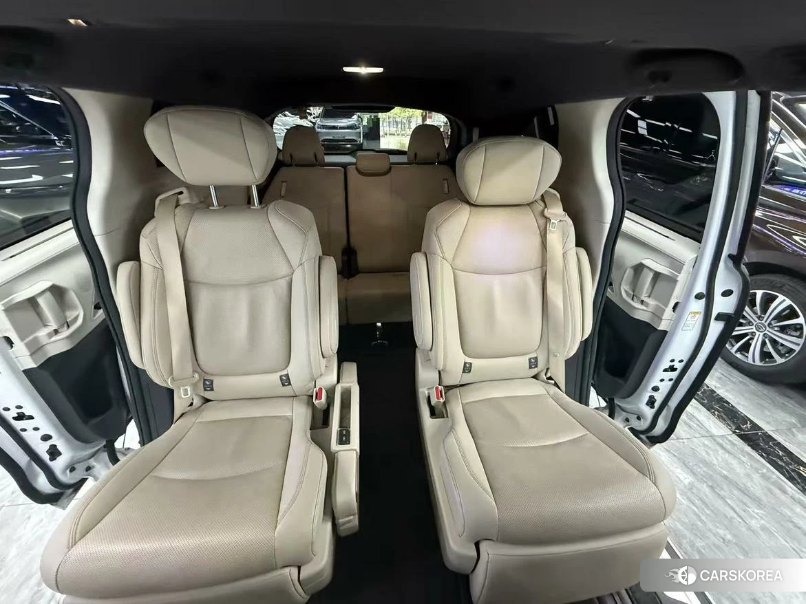 Toyota Sienna 2021 Белый из Китая, фото 5