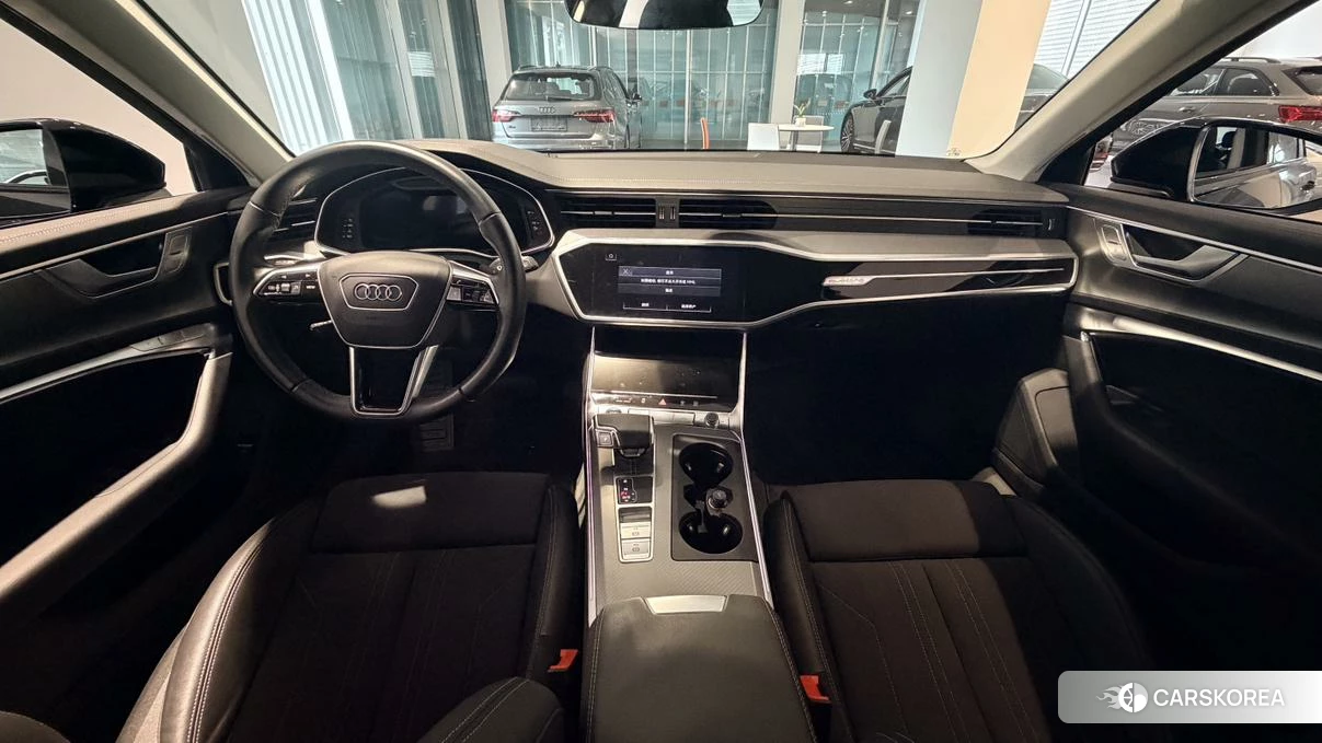 Audi A6 2023 Черный из Китая, фото 6