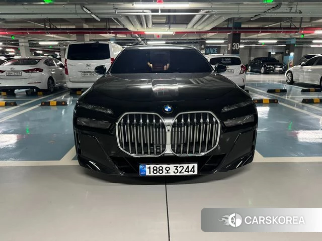 BMW 7 Series (G70) 2026 Черный из Кореи, фото 4