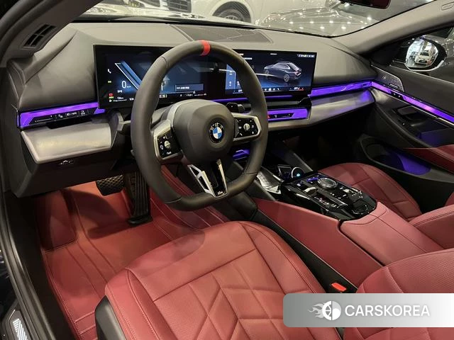 BMW 5 series 2025 Черный из Китая, фото 3
