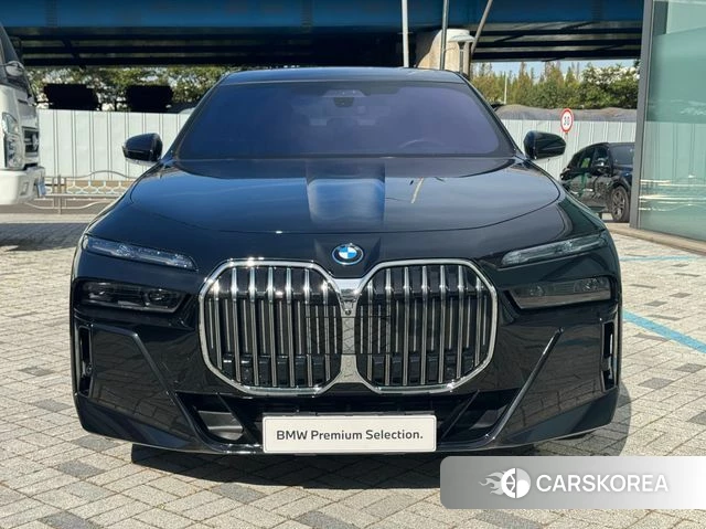BMW 7 Series (G70) id 4957691 из Кореи 13