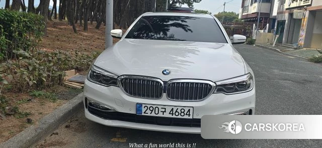 BMW 5 Series (G30) 2018 Белый из Кореи, фото 3