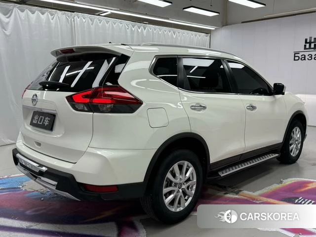Nissan X-Trail 2021 Белый из Китая, фото 3