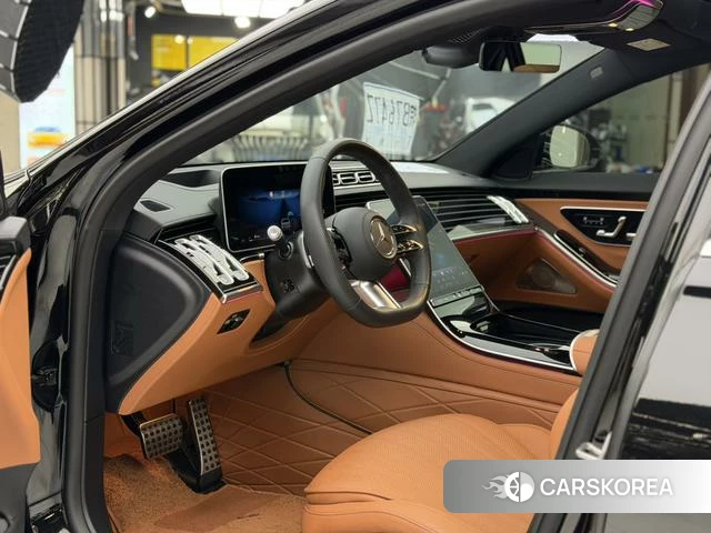 Mercedes-Benz S-Class 2025 Черный из Китая, фото 3
