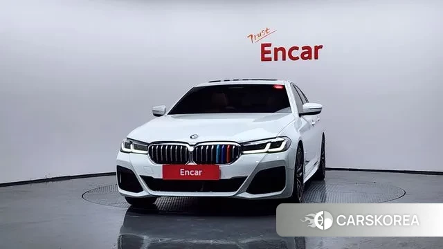 BMW 5 Series (G30) id 3389829 из Кореи 13