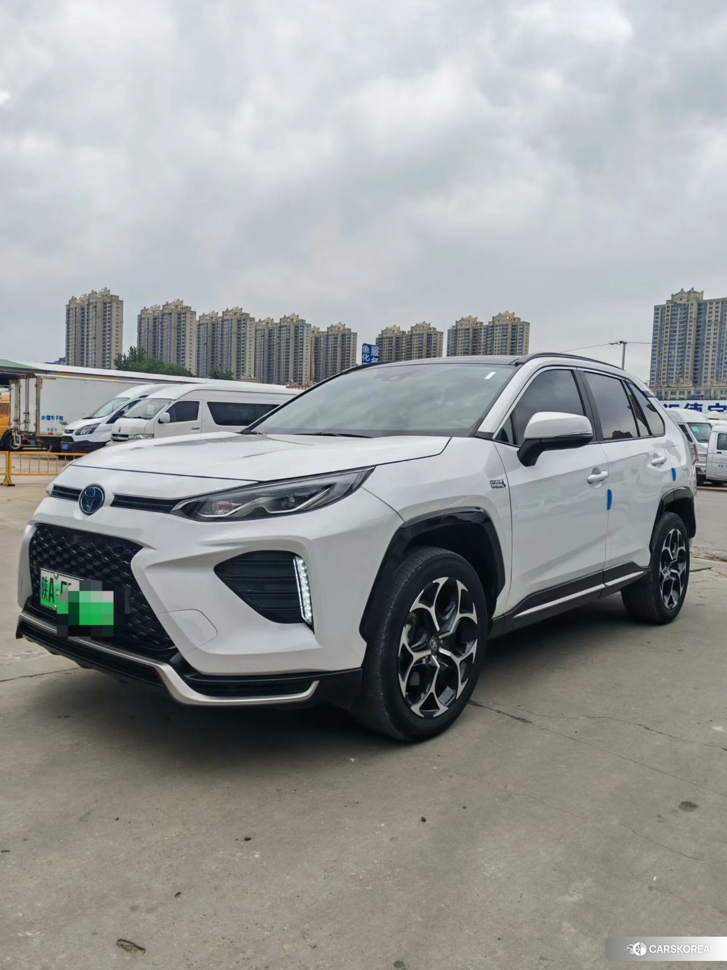 Toyota Wildlander 2024 Белый из Китая, фото 3