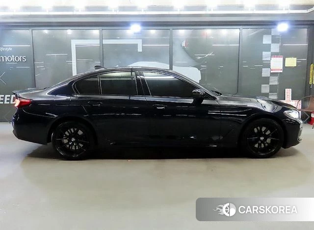 BMW 5 Series (G30) id 5023002 из Кореи 13